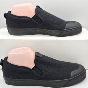 Adidas Nizza slipon skater sneakers size 9